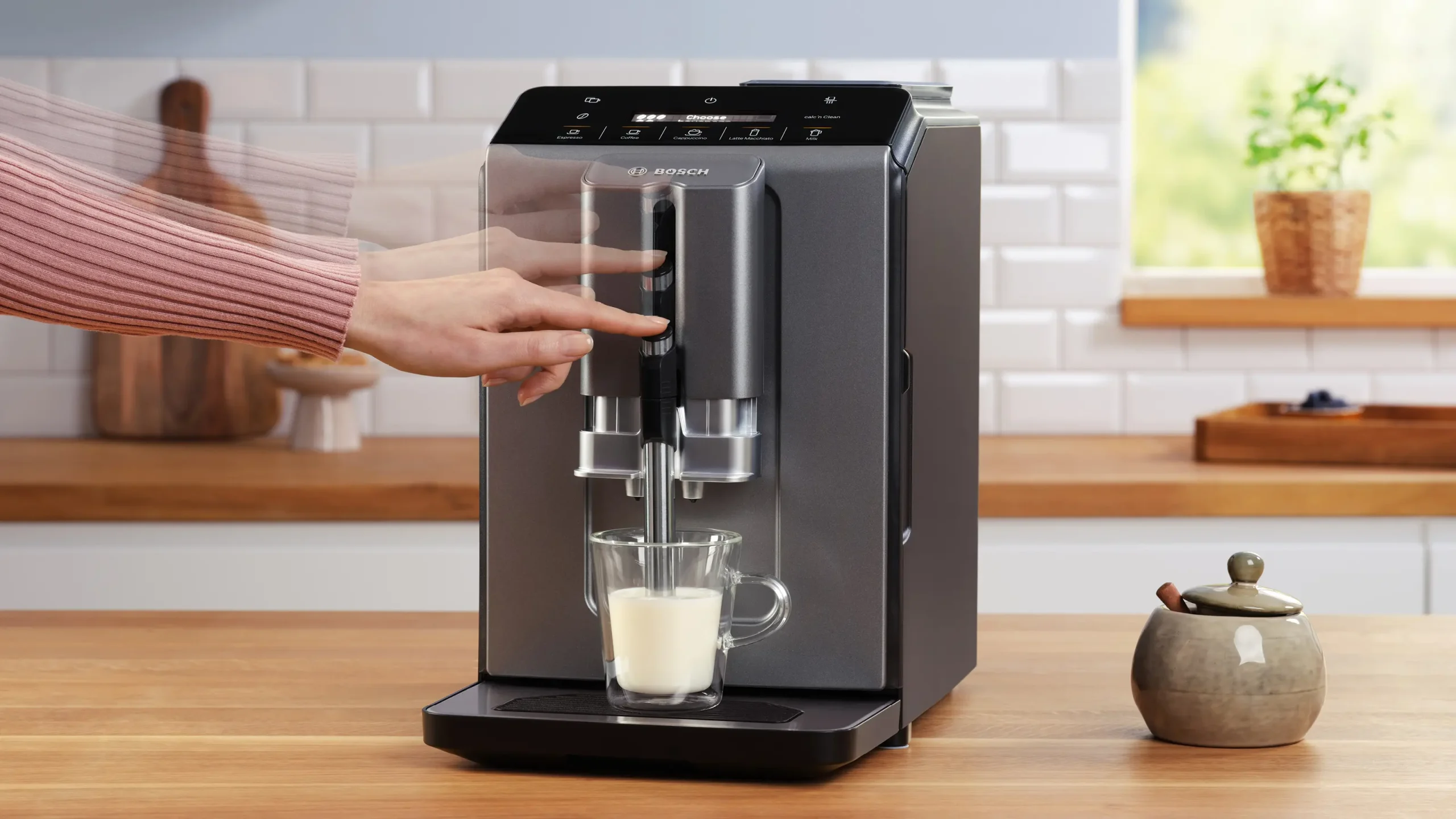 300 Series Fully Automatic Espresso Machine VeroCafe Dark Silver, Removable Water Tank - Image 3